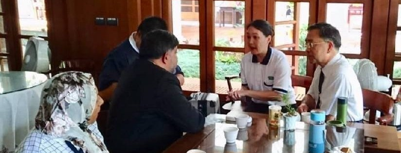全球最大非營利教育專案認證組織AdvancED副總裁Dr.Hussaim專程來訪，與蔡炳坤執行長交換意見，為慈濟教育注入一股活水。(20181004)