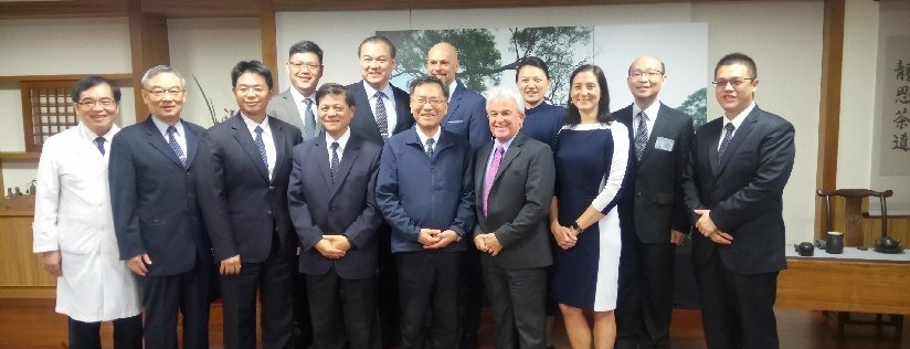 蔡炳坤執行長參與慈濟大學醫學院與加拿大Humber College 健康科學院中醫學生交流合作方案討論。(20181114)